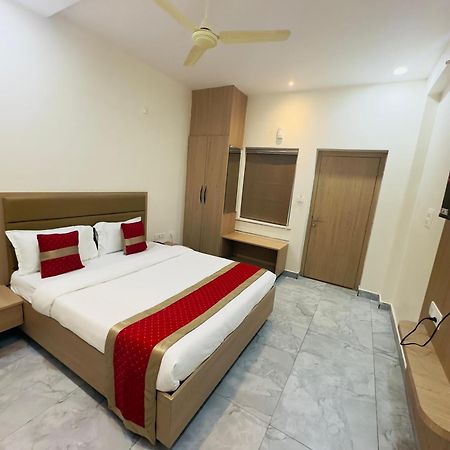 Hotel Raga Karimnagar Exterior photo